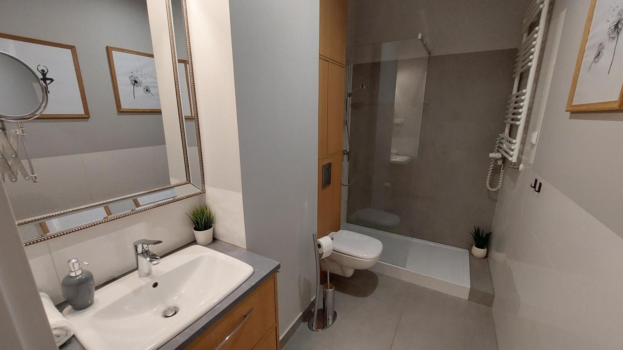 Robinia Z Miejscem Parkingowym Apartment